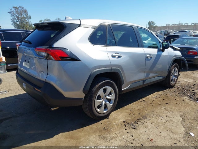 Toyota RAV4 LE 2023 2T3H1RFV8PW278979 Image 4