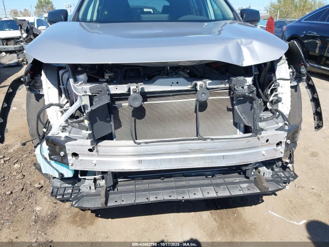 Toyota RAV4 LE 2023 2T3H1RFV8PW278979 Image 6