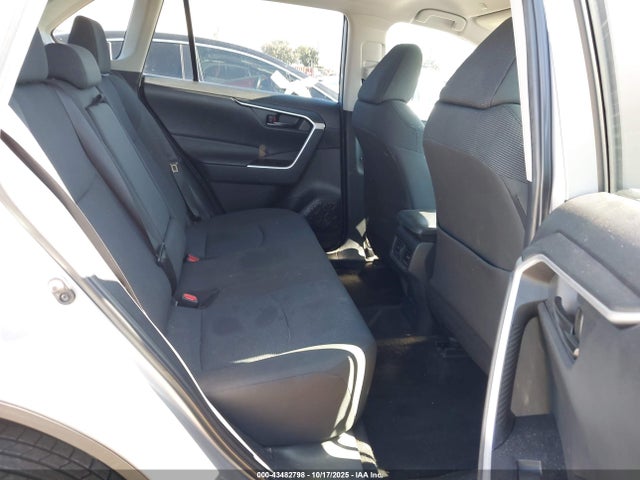 Toyota RAV4 LE 2023 2T3H1RFV8PW278979 Image 8