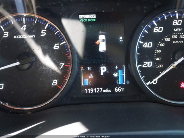 2018 Mitsubishi Outlander Es მანქანა იყიდება აუქციონზე, vin: JA4AZ3A32JZ059210, აუქციონის ნომერი: 43482872