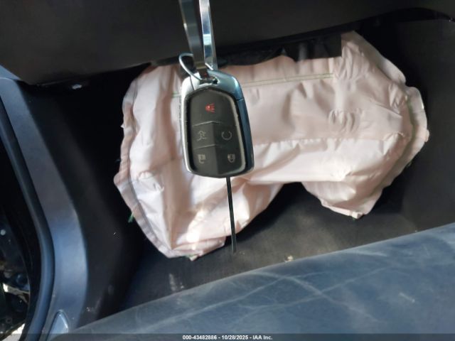 2017 CADILLAC XT5 1GYKNDRS1HZ311315 Photo 10