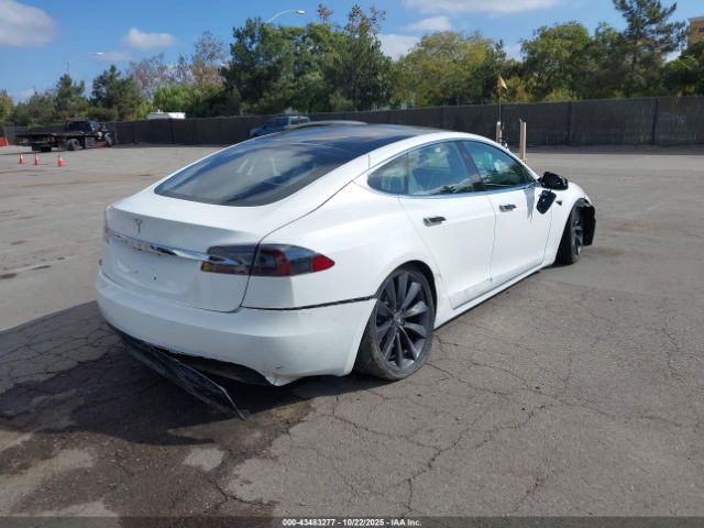 2017 TESLA MODEL S 5YJSA1E18HF206273 Photo 3