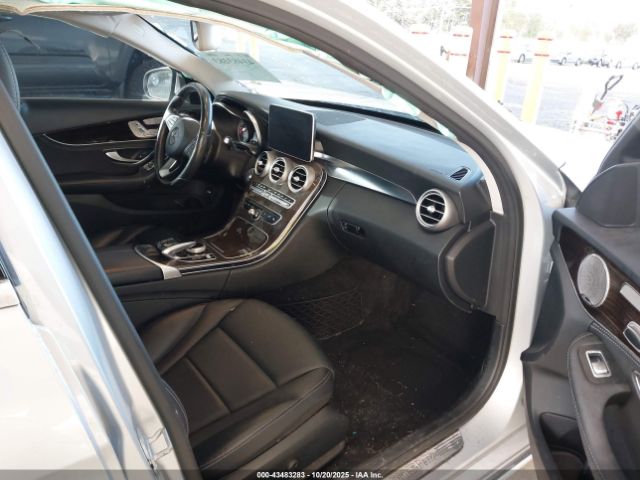 2015 MERCEDES-BENZ C 300 55SWF4KB5FU000907 Photo 4