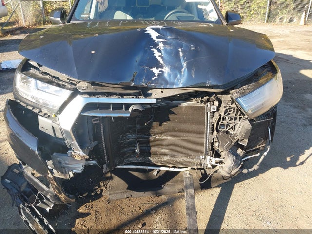 2017 AUDI Q7 WA1VAAF7XHD052859 Photo 5