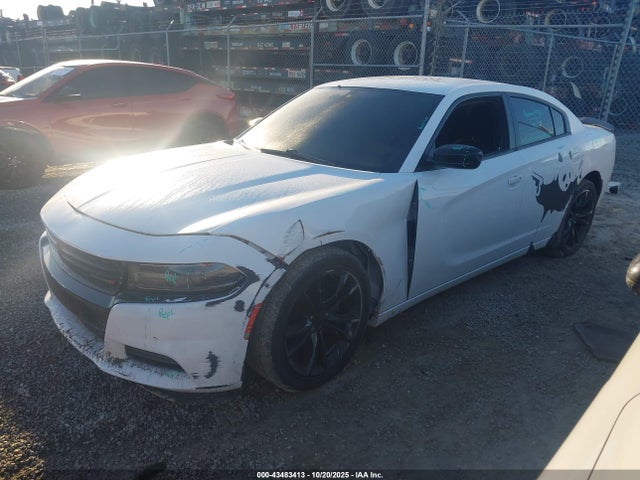 2016 DODGE CHARGER 2C3CDXBG8GH216063 Photo 1
