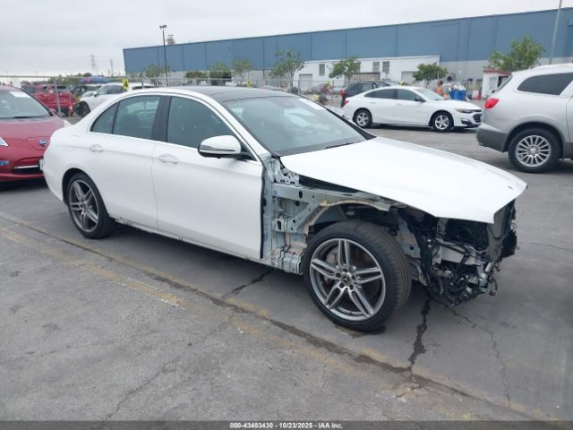 2019 MERCEDES-BENZ E 300 WDDZF4KBXKA552653