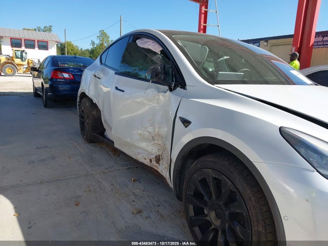 2022 TESLA MODEL Y 7SAYGDEE8NA021164 Photo 5