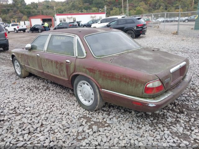 1998 JAGUAR XJ8 SAJKX6243WC825207 Photo 2