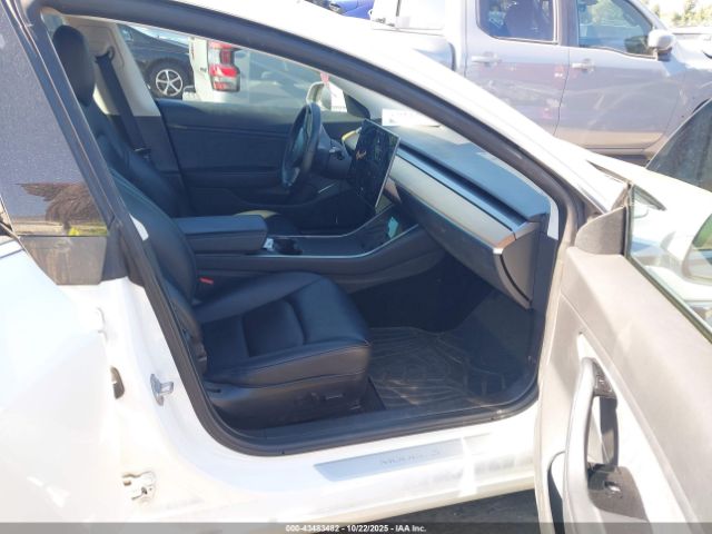 2019 TESLA MODEL 3 5YJ3E1EB2KF199779 Photo 4