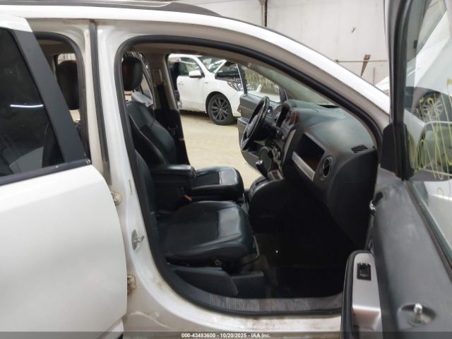 2014 JEEP COMPASS 1C4NJDEB5ED641701 Photo 4