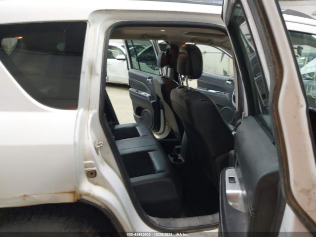 2014 JEEP COMPASS 1C4NJDEB5ED641701 Photo 7