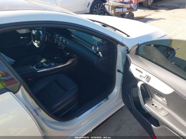 2020 MERCEDES-BENZ AMG CLA 45 W1K5J5DB2LN098764 Photo 4