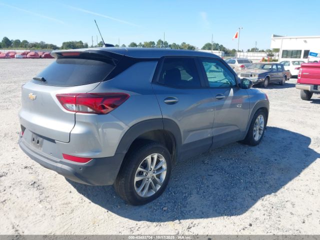 2025 CHEVROLET TRAILBLAZER KL79MMSP8SB058293 Photo 3