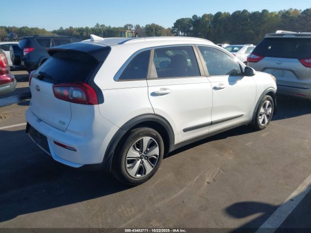 2017 KIA NIRO KNDCC3LCXH5074651 Photo 3