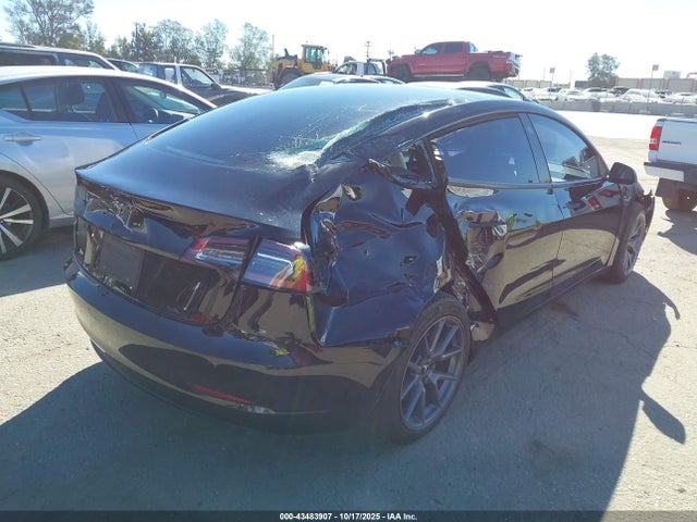 2023 TESLA MODEL 3 5YJ3E1EA6PF476903 Photo 3