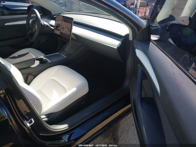 2023 TESLA MODEL 3 5YJ3E1EA6PF476903 Photo 4