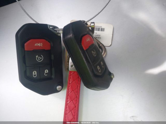 2018 JEEP WRANGLER UNLIMITED 1C4HJXDG3JW318080 Photo 10