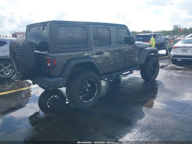 2018 JEEP WRANGLER UNLIMITED 1C4HJXDG3JW318080 Photo 3