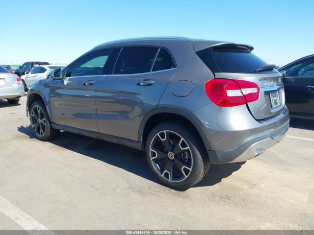 2020 MERCEDES-BENZ GLA 250 WDCTG4EB2LJ678073 Photo 2