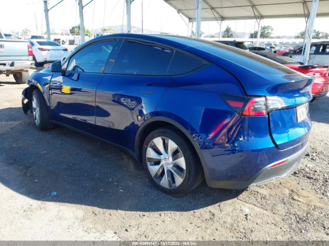 2024 TESLA MODEL Y 7SAYGDEE2RA252485 Photo 2