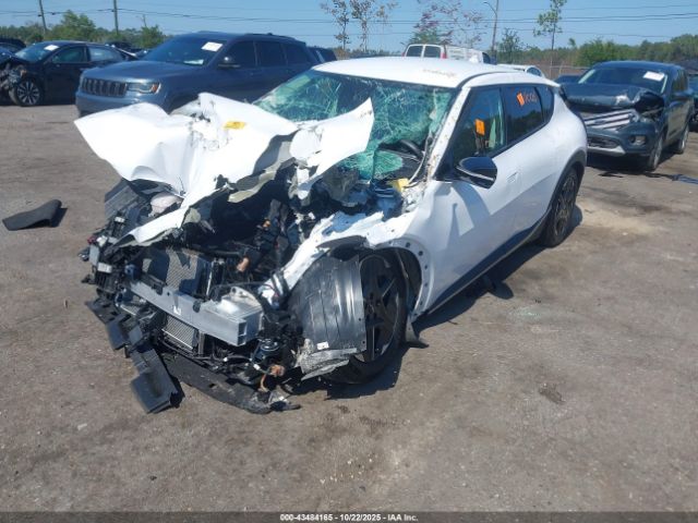 2025 KIA EV6 5XYC34JB2SG011235 Photo 1