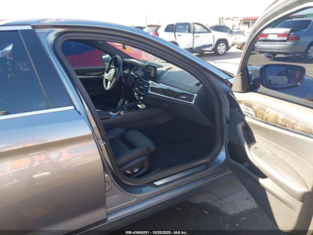 2018 BMW 530I WBAJA5C59JWA57009 Photo 4