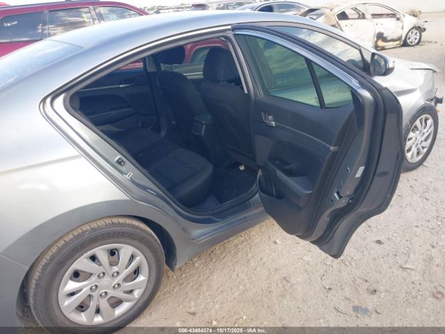 2019 HYUNDAI ELANTRA KMHD74LF4KU794528 Photo 7
