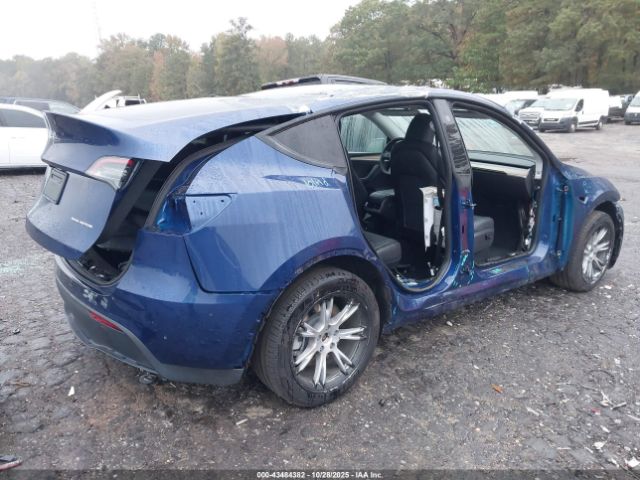 2024 TESLA MODEL Y 7SAYGDEE1RA269634 Photo 3