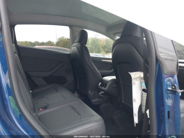 2024 TESLA MODEL Y 7SAYGDEE1RA269634 Photo 7