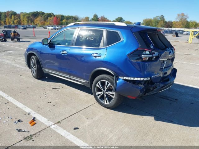 2018 NISSAN ROGUE 5N1AT2MV8JC742641 Photo 2