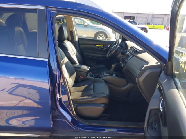 2018 NISSAN ROGUE 5N1AT2MV8JC742641 Photo 4