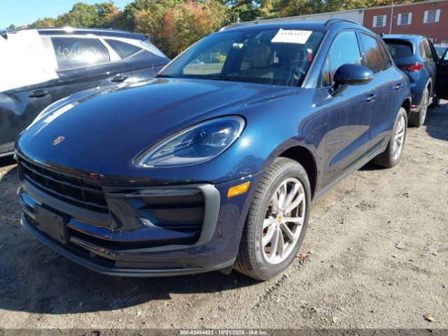 2022 PORSCHE MACAN WP1AA2A53NLB01416 Photo 1