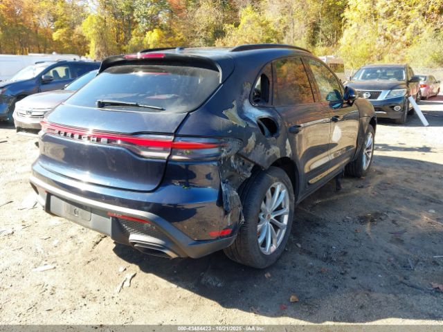 2022 PORSCHE MACAN WP1AA2A53NLB01416 Photo 3