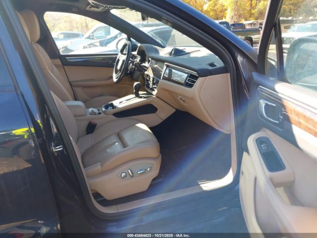 2022 PORSCHE MACAN WP1AA2A53NLB01416 Photo 4