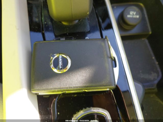 2024 VOLVO XC60 RECHARGE PLUG-IN HYBRID YV4H60DK2R1929818 Photo 10