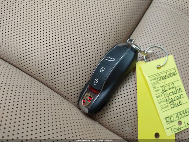 2022 PORSCHE MACAN WP1AA2A59NLB08998 Photo 10