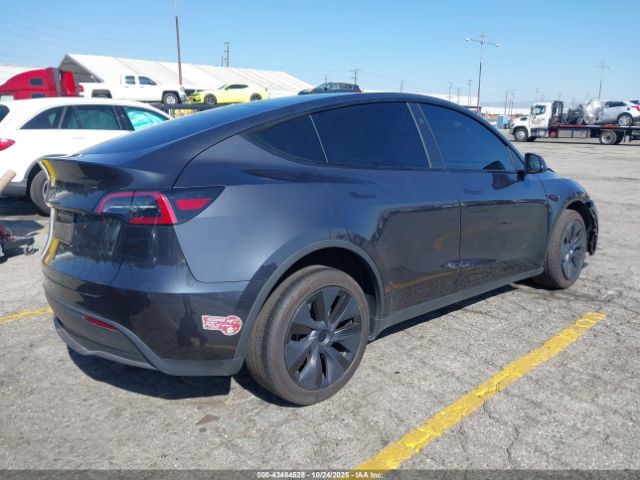 2024 TESLA MODEL Y 7SAYGDED2RF198566 Photo 3