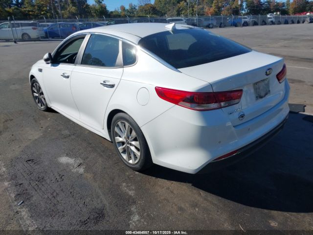 2018 KIA OPTIMA 5XXGT4L34JG263580 Photo 2