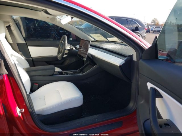 2019 TESLA MODEL 3 5YJ3E1EB5KF421408 Photo 4