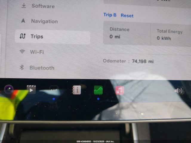 2019 TESLA MODEL 3 5YJ3E1EB5KF421408 Photo 6