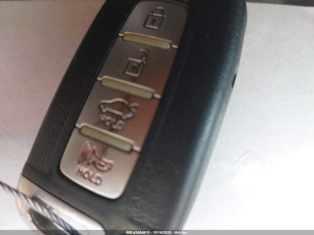 Продаж на аукціоні авто 2011 Hyundai Genesis 3.8, vin: KMHGC4DE4BU133967, номер лоту: 43484615