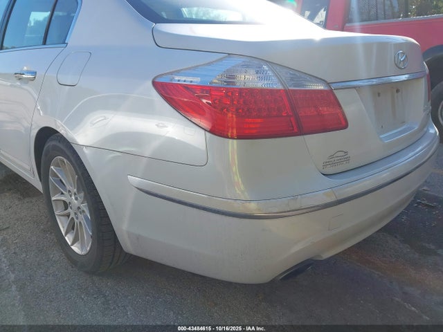 Продаж на аукціоні авто 2011 Hyundai Genesis 3.8, vin: KMHGC4DE4BU133967, номер лоту: 43484615