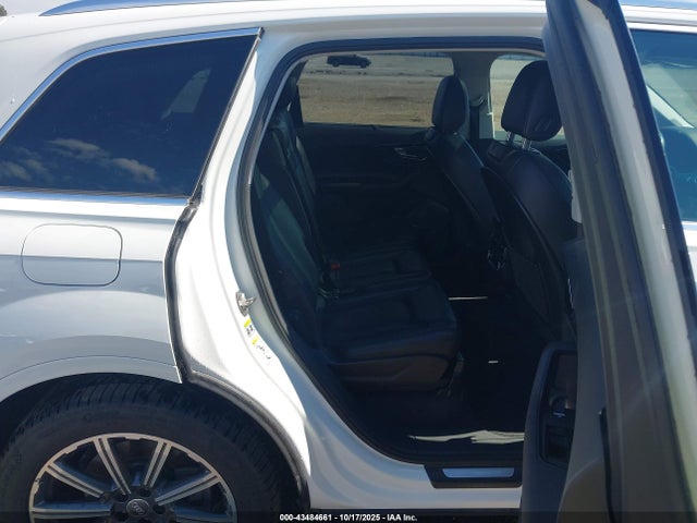 2017 AUDI Q7 WA1VAAF72HD000688 Photo 7