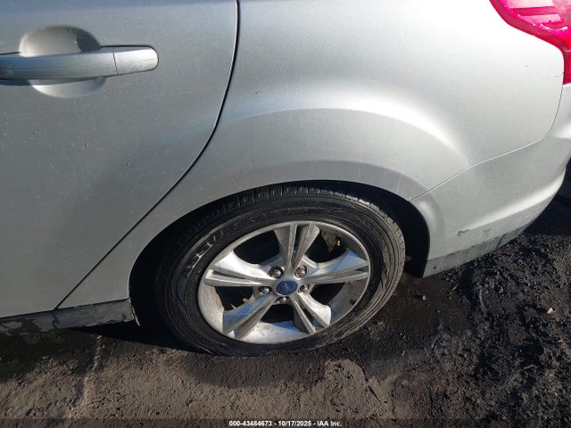 Ford Focus 2014 1FADP3F24EL171286 Image 18