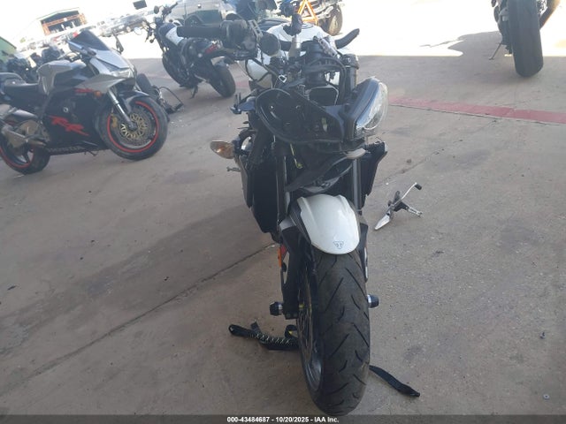 2024 TRIUMPH MOTORCYCLE STREET TRIPLE SMTA604S4RTBJ7899 Photo 4