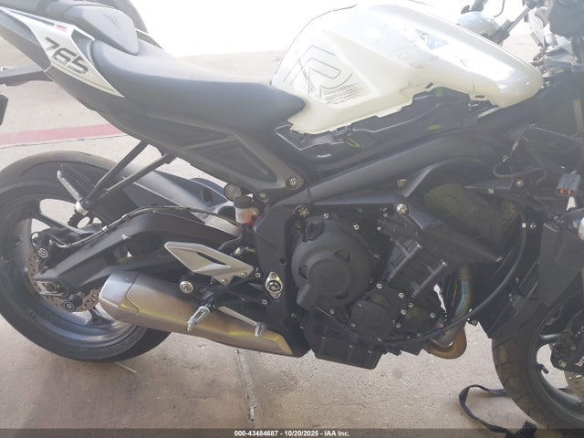 2024 TRIUMPH MOTORCYCLE STREET TRIPLE SMTA604S4RTBJ7899 Photo 7