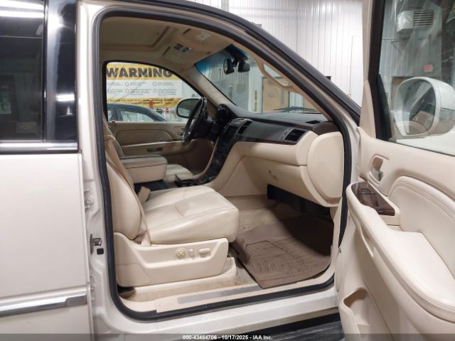 2008 CADILLAC ESCALADE 1GYFK63868R206126 Photo 4