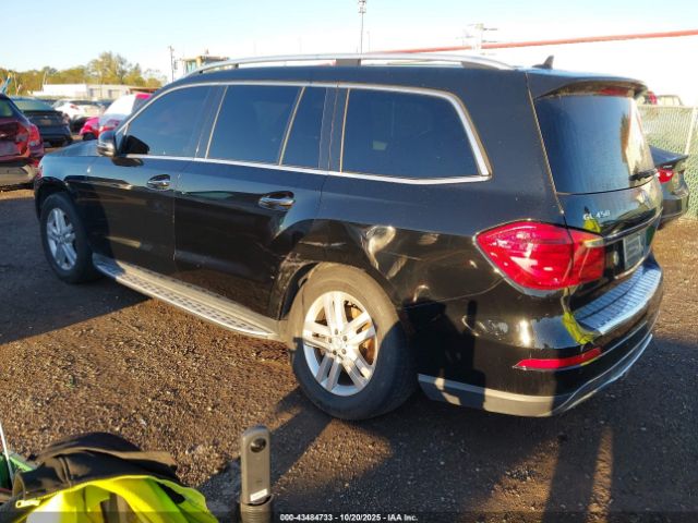 2015 MERCEDES-BENZ GL 450 4JGDF6EE8FA521943 Photo 2
