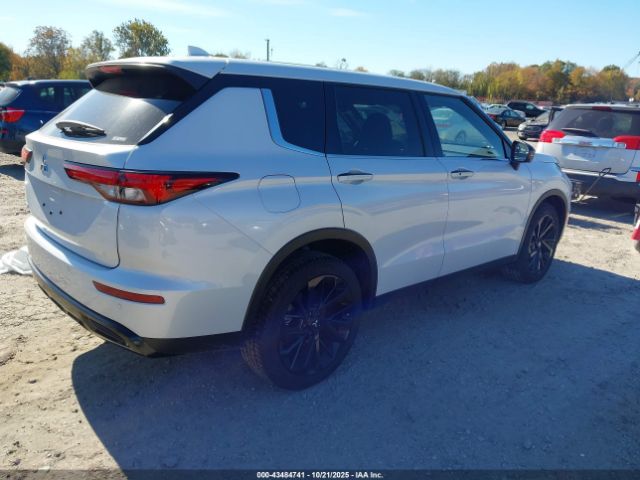 2024 MITSUBISHI OUTLANDER JA4J4VA89RZ066401 Photo 3