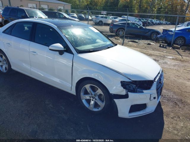 2017 AUDI A3 WAUB8GFFXH1010916 Photo 5
